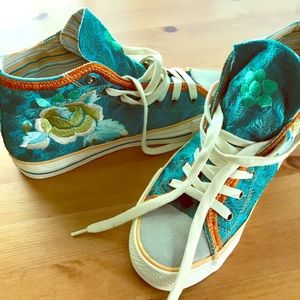 Women’s Biya Embroidered High Tops shoes